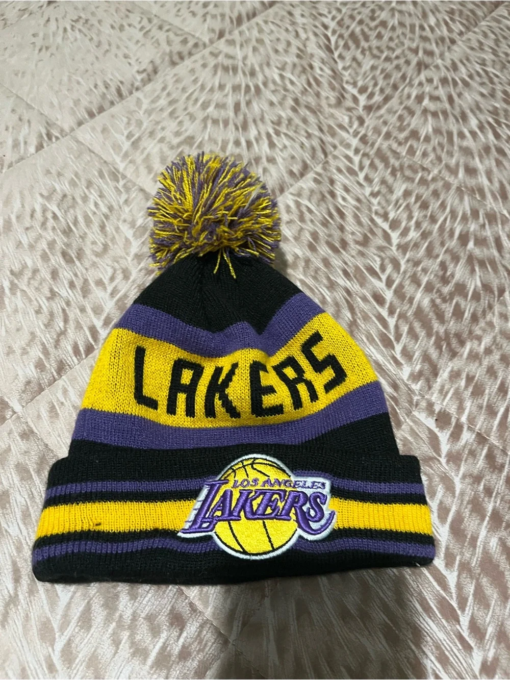 New Era Los Angeles Lakers Black Purple Yellow Pom Beanie
